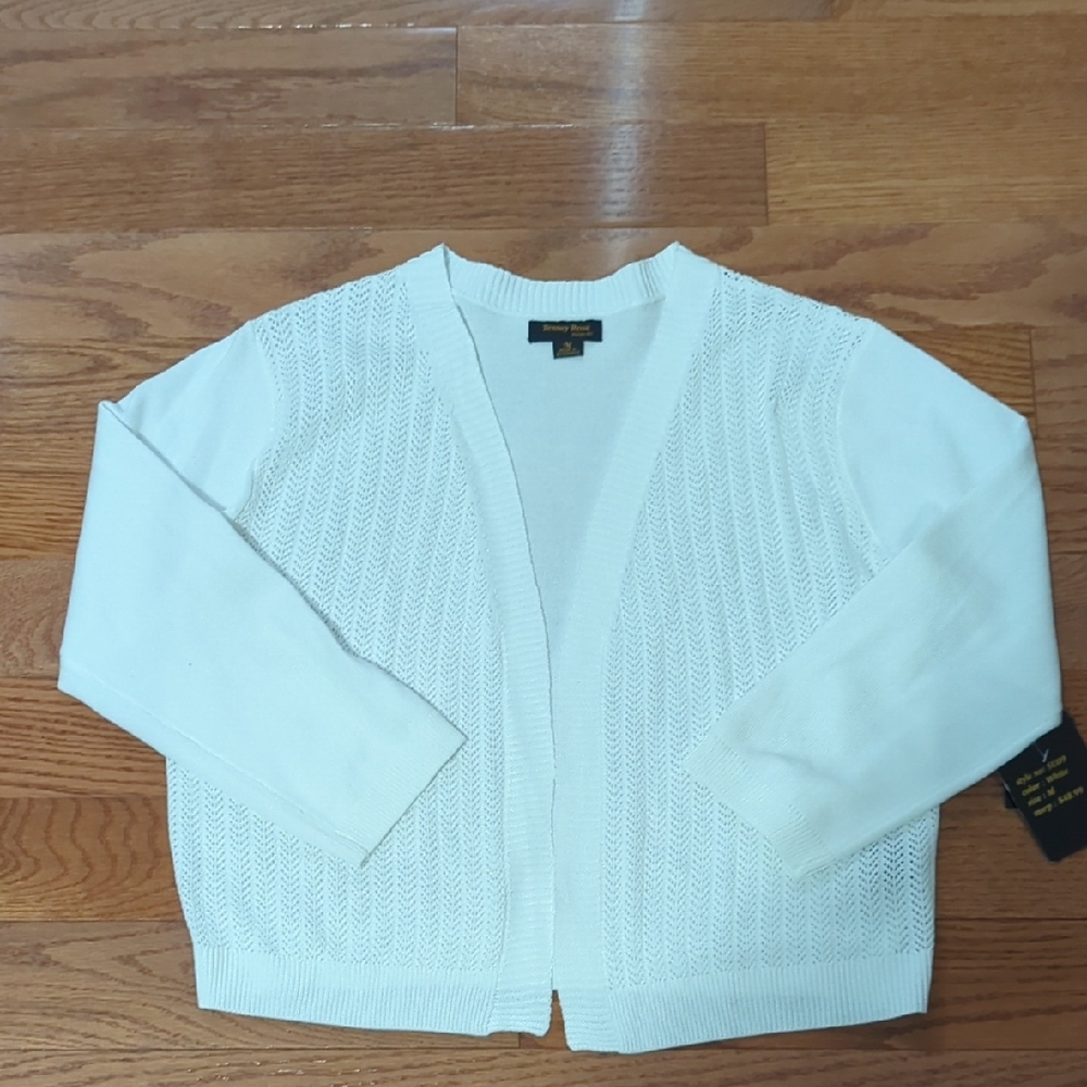 Elegant White Cardigan